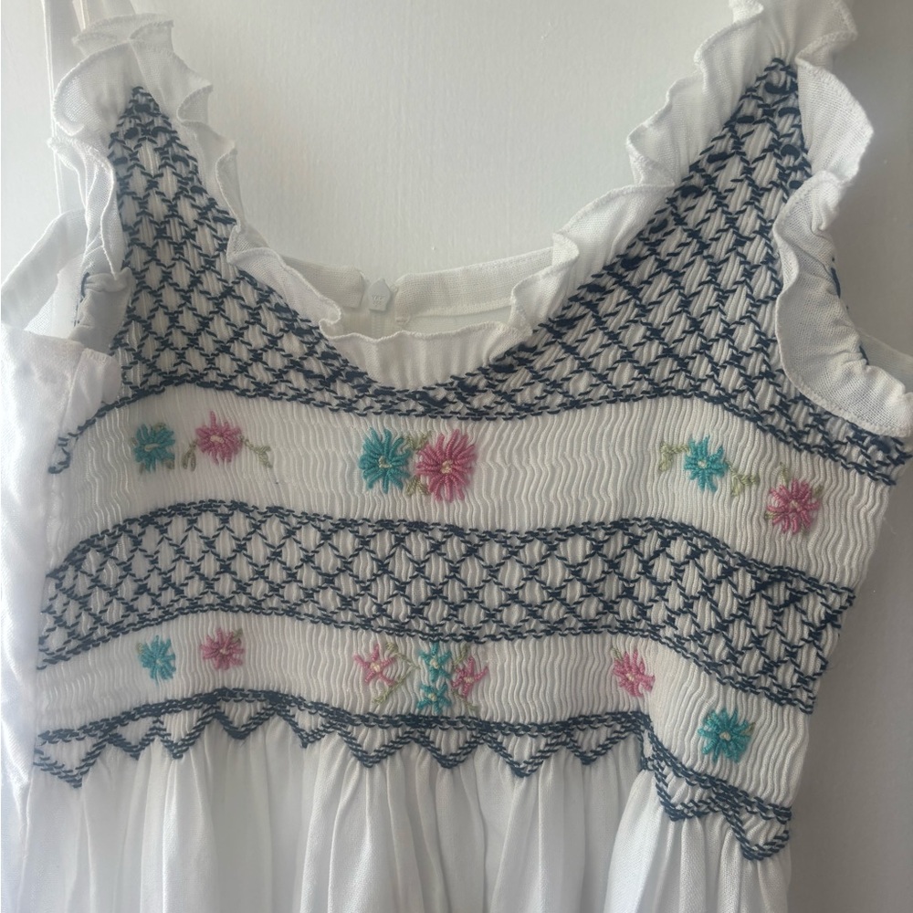 TACH White hand embroidered Smocked Midi Dress with Floral Accents S linen - Picture 5 of 7